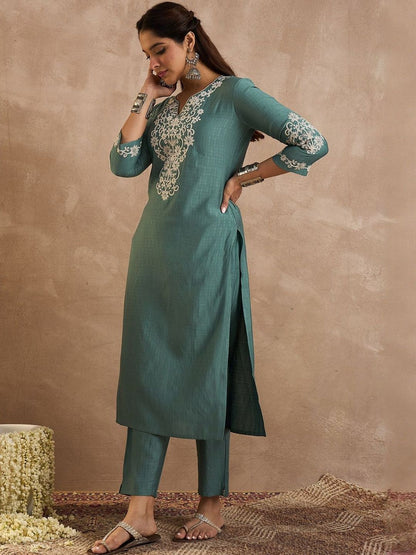 Women Ethnic Motifs Embroidered Regular Thread Work Kurta with Trousers