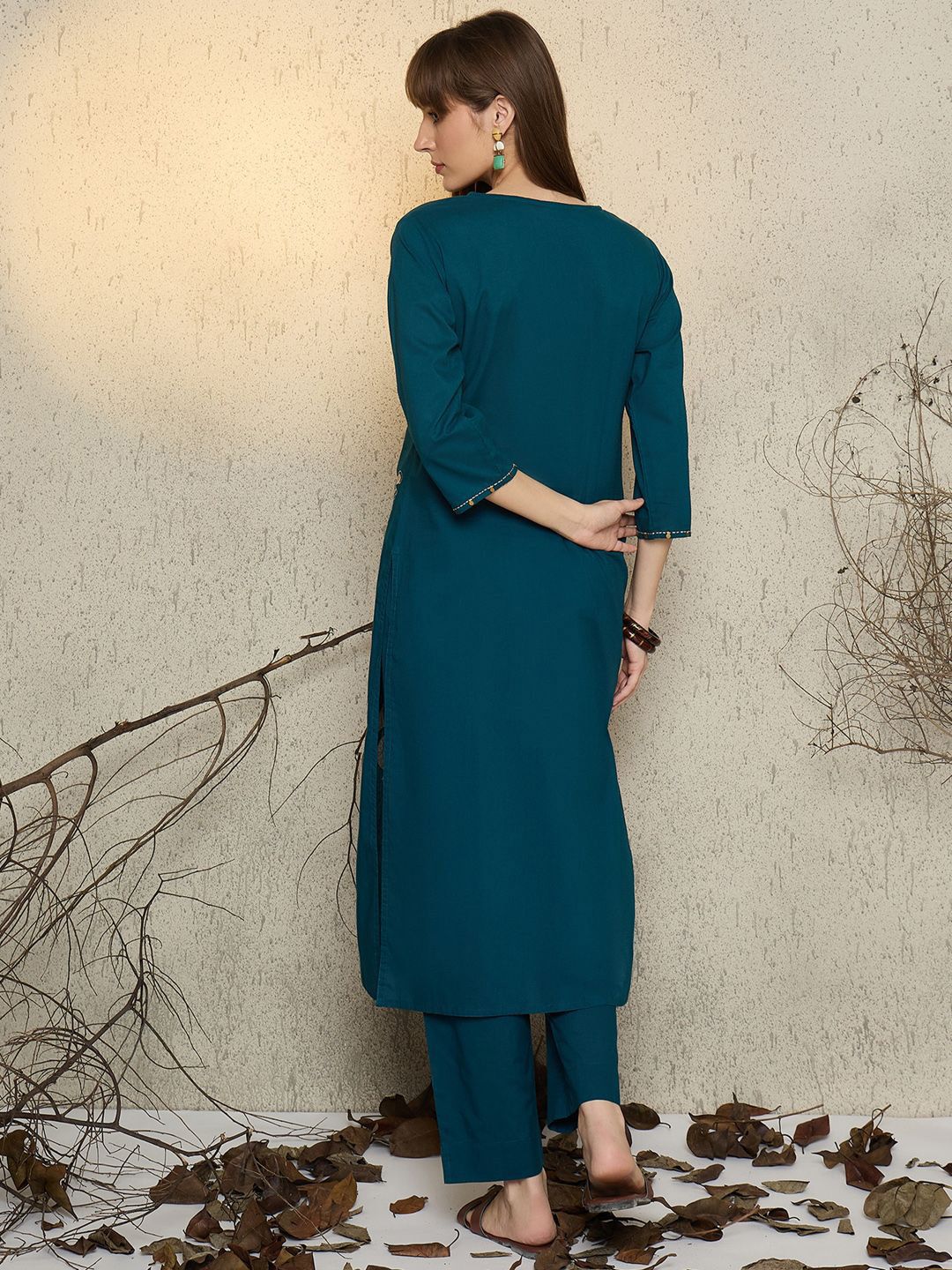 Women Printed Regular Thread Work Pure Cotton Kurta with Trousers