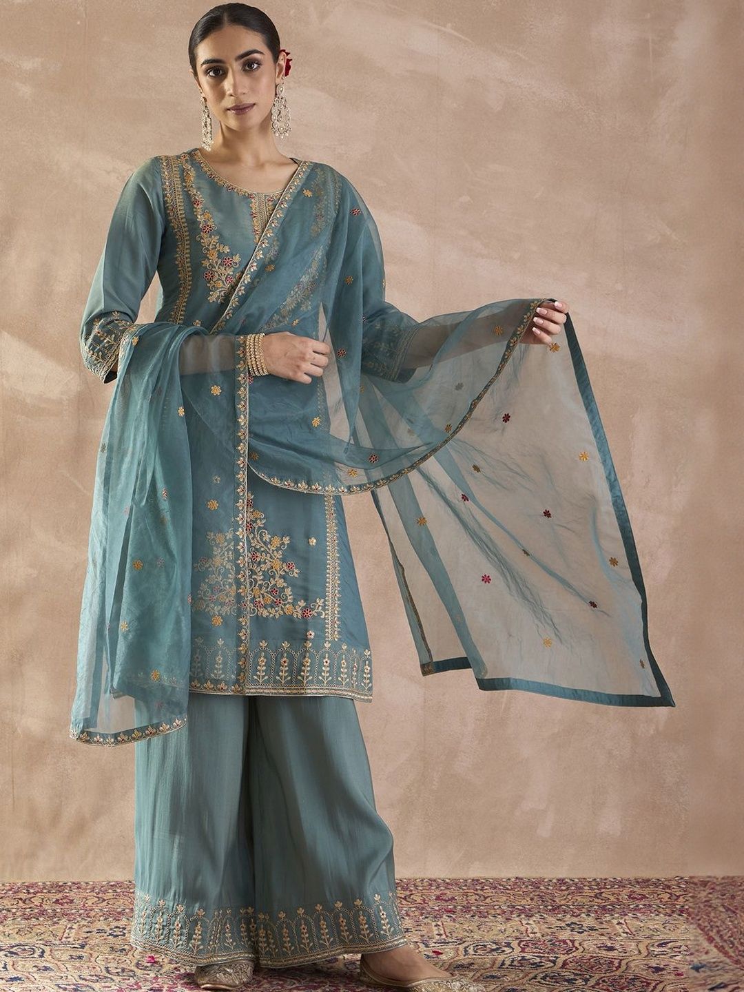 Ethnic Motifs Embroidered Round Neck Thread Work Kurta & Palazzos With Dupatta