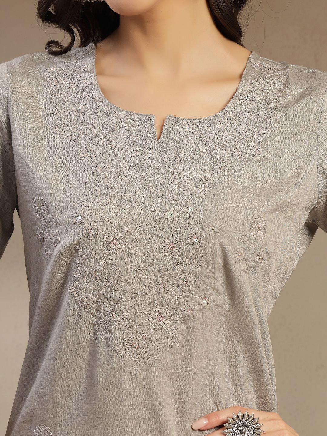 Dhiyona SN Women's Embroidered Straight Kurta With Trouser & Dupatta