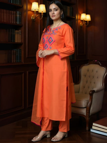 Women Geometric Embroidered V-Neck Mirror Work Kurta with Trousers & Dupatta
