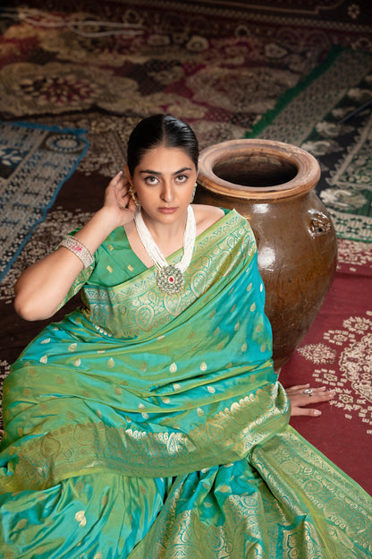 Dhiyona GR Women's Saachi Silk Green Banarasi Silk Woven Saree