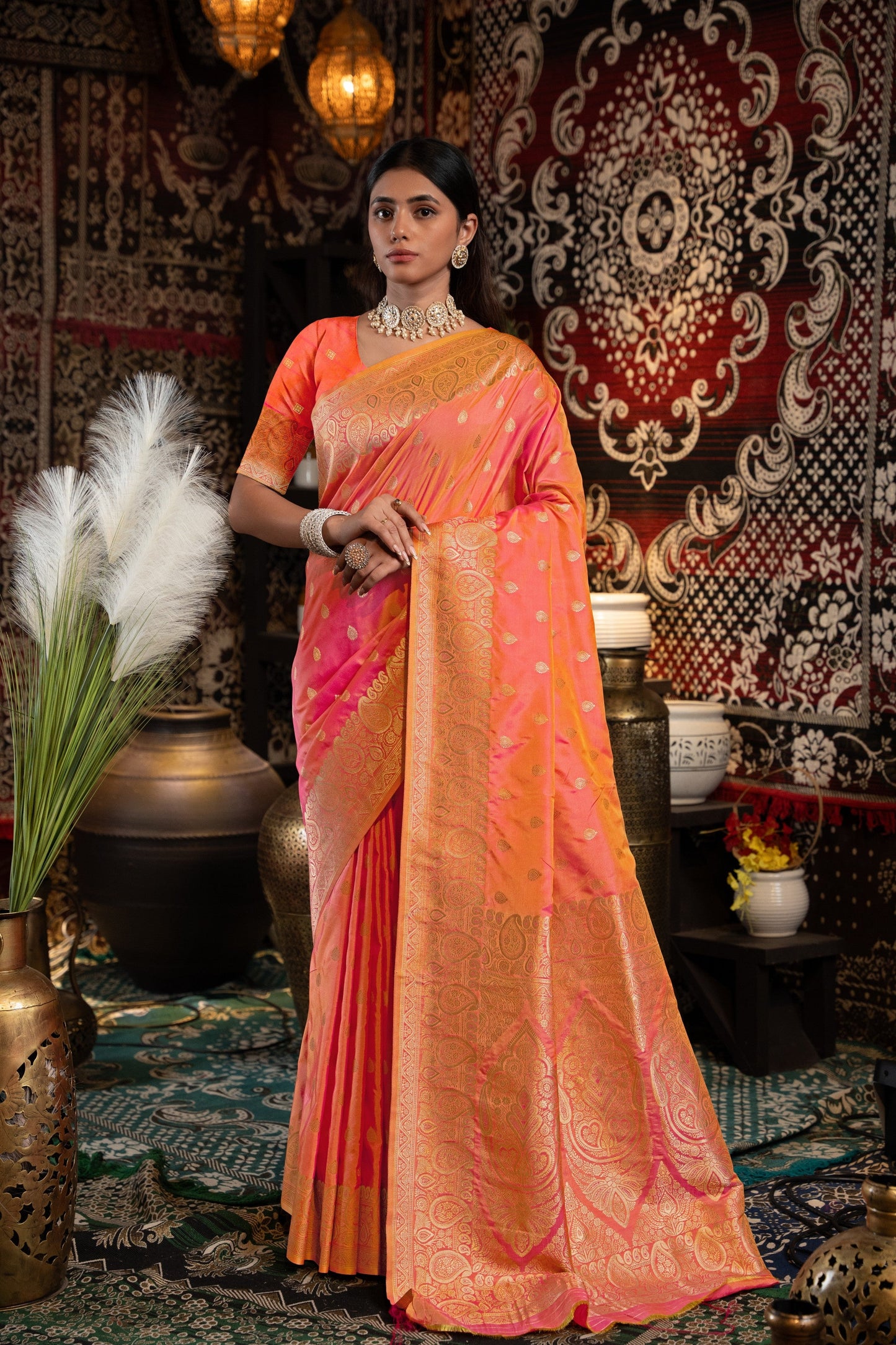 Dhiyona GR Women's Saachi Silk Peach Banarasi Silk Woven Saree