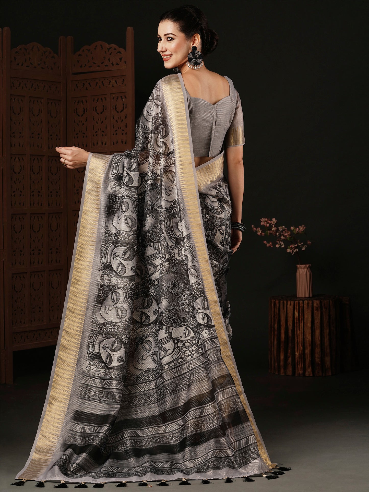 Women's Organza Grey Printed Designer Saree With Blouse Piece