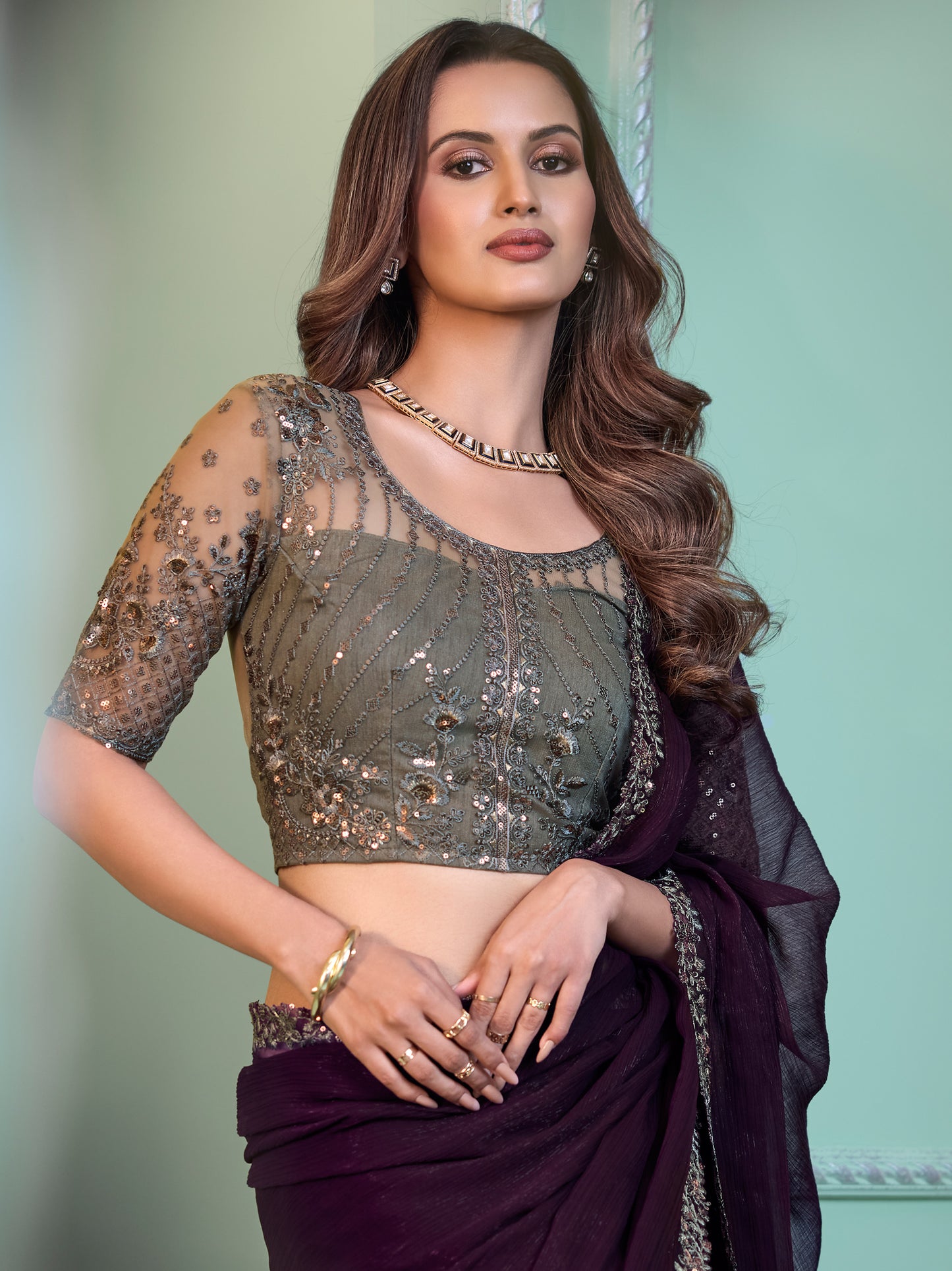 Women's Chiffon Purple Embellished Designer Saree With Blouse Piece