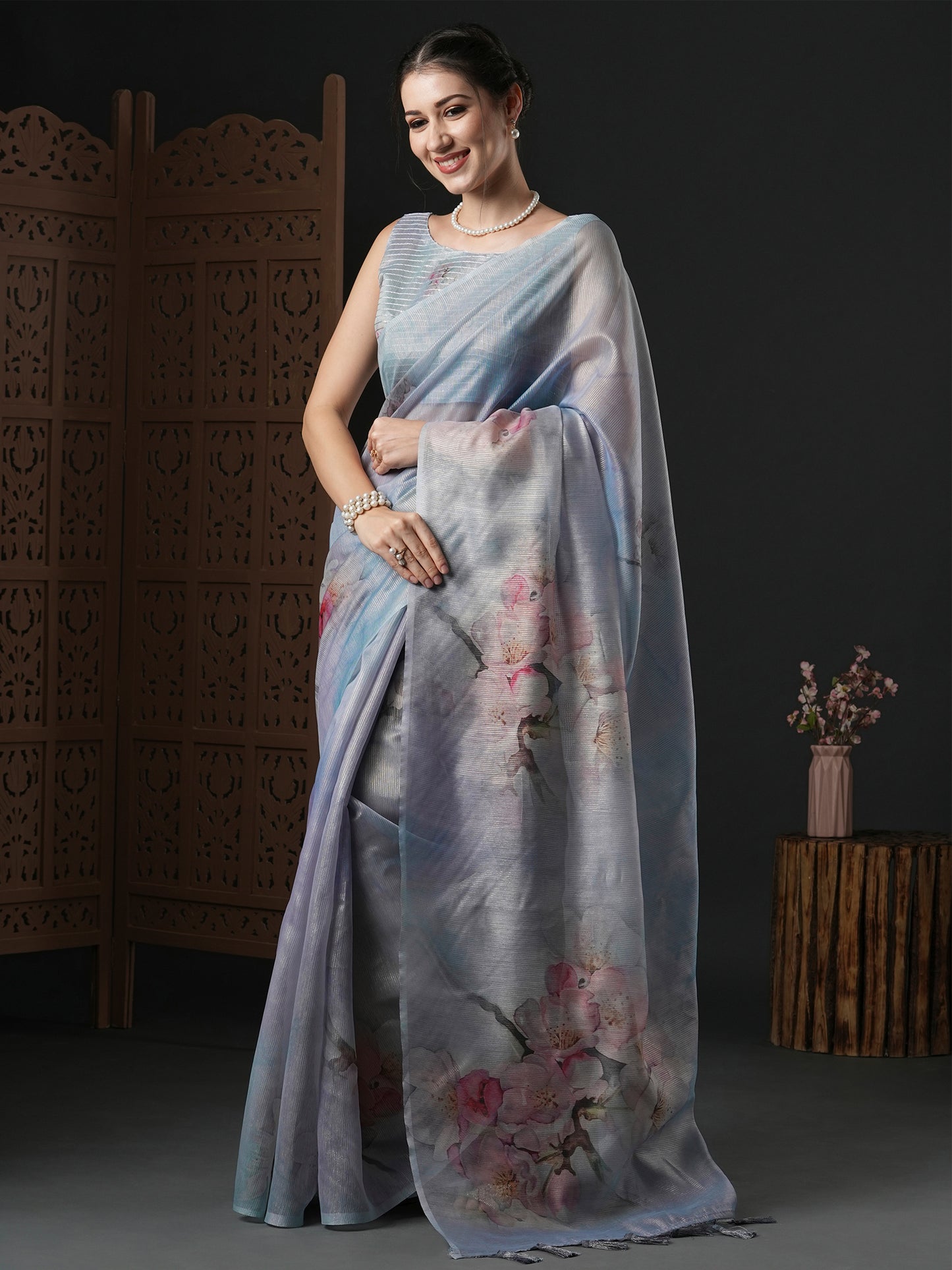 Women's Organza Metallic Printed Designer Saree With Blouse Piece