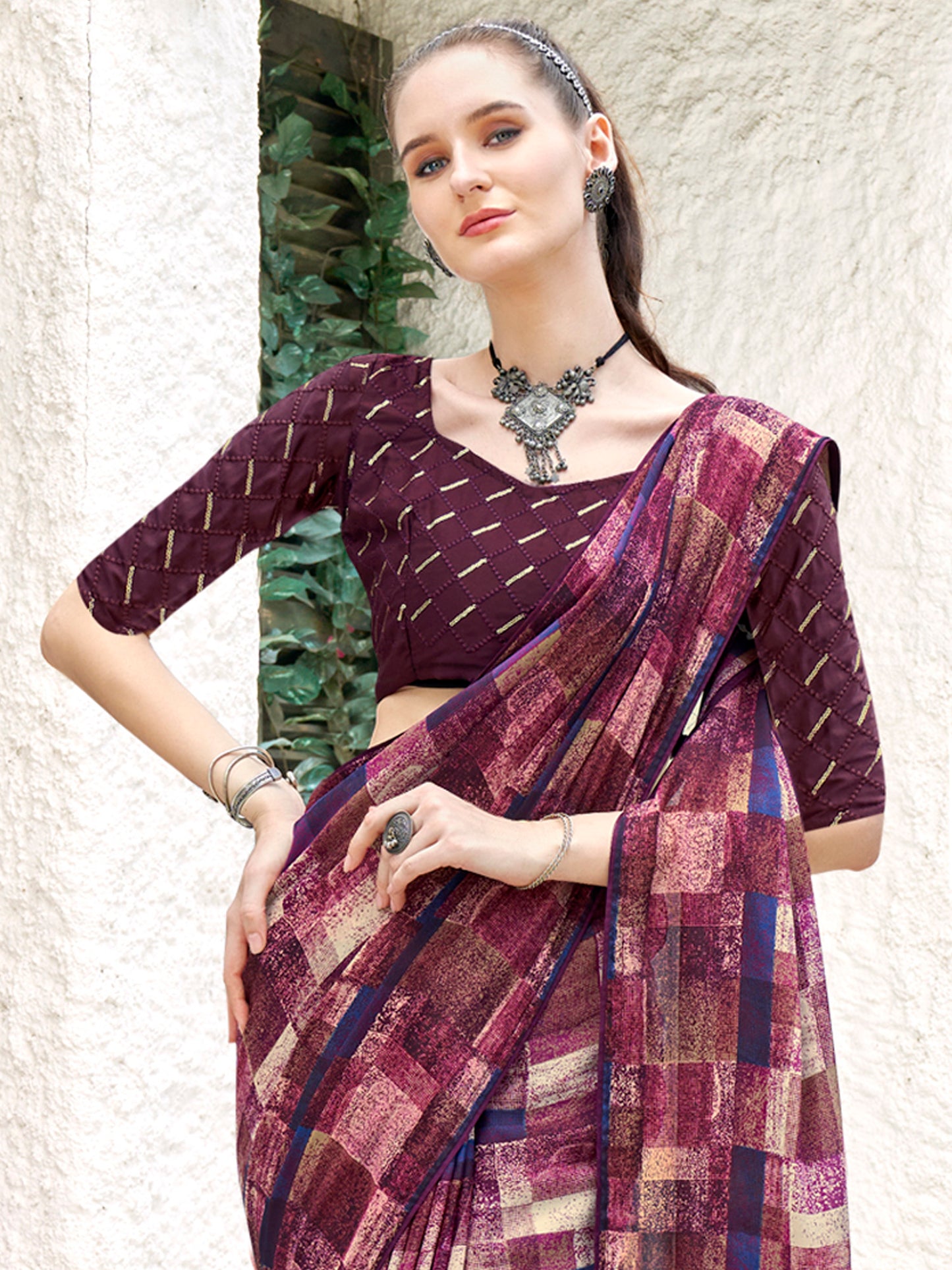 Women's Georgette Magenta Printed Designer Saree With Blouse Piece
