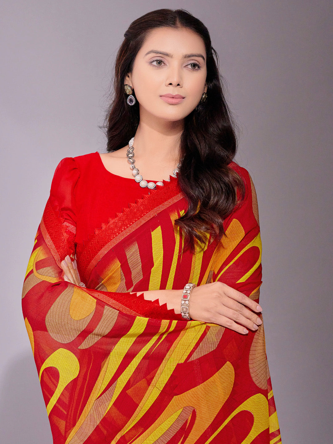 Women's Chiffon Red Printed Designer Saree With Blouse Piece