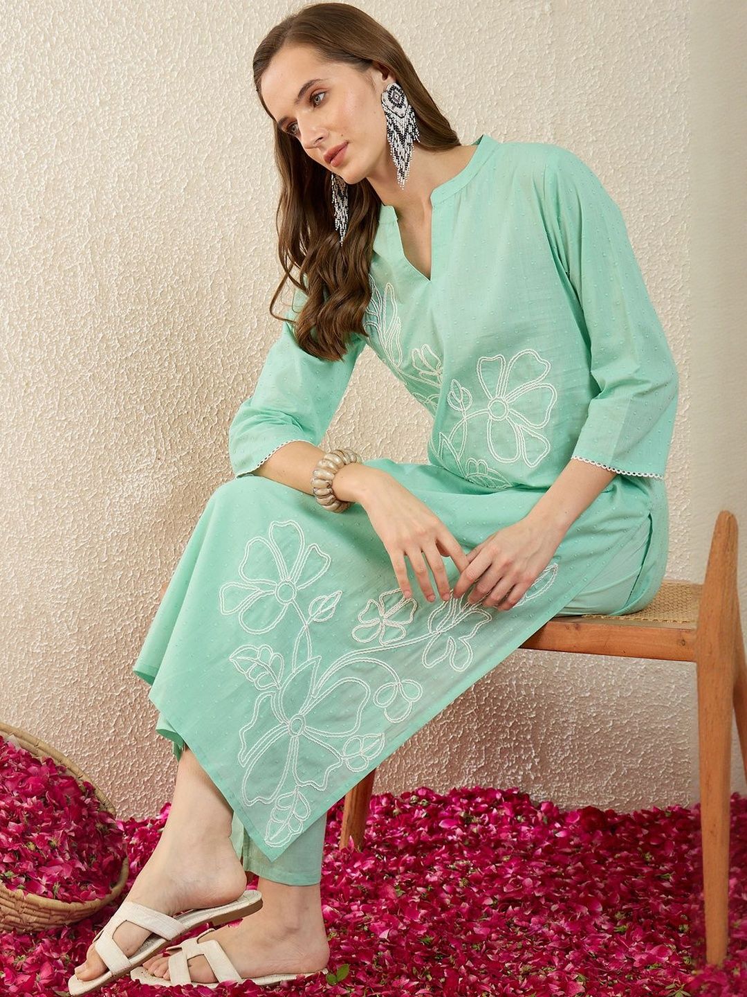 Dhiyona IE Women Floral Embroidered Regular Thread Work Pure Cotton Kurta with Trousers