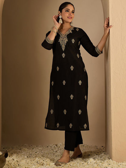 Dhiyona IE Embroidered Tunic With Trousers Co-Ords