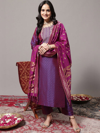 Dhiyona VA Women'sGeometric Woven Design Regular Zari Kurta with Trousers & Dupatta