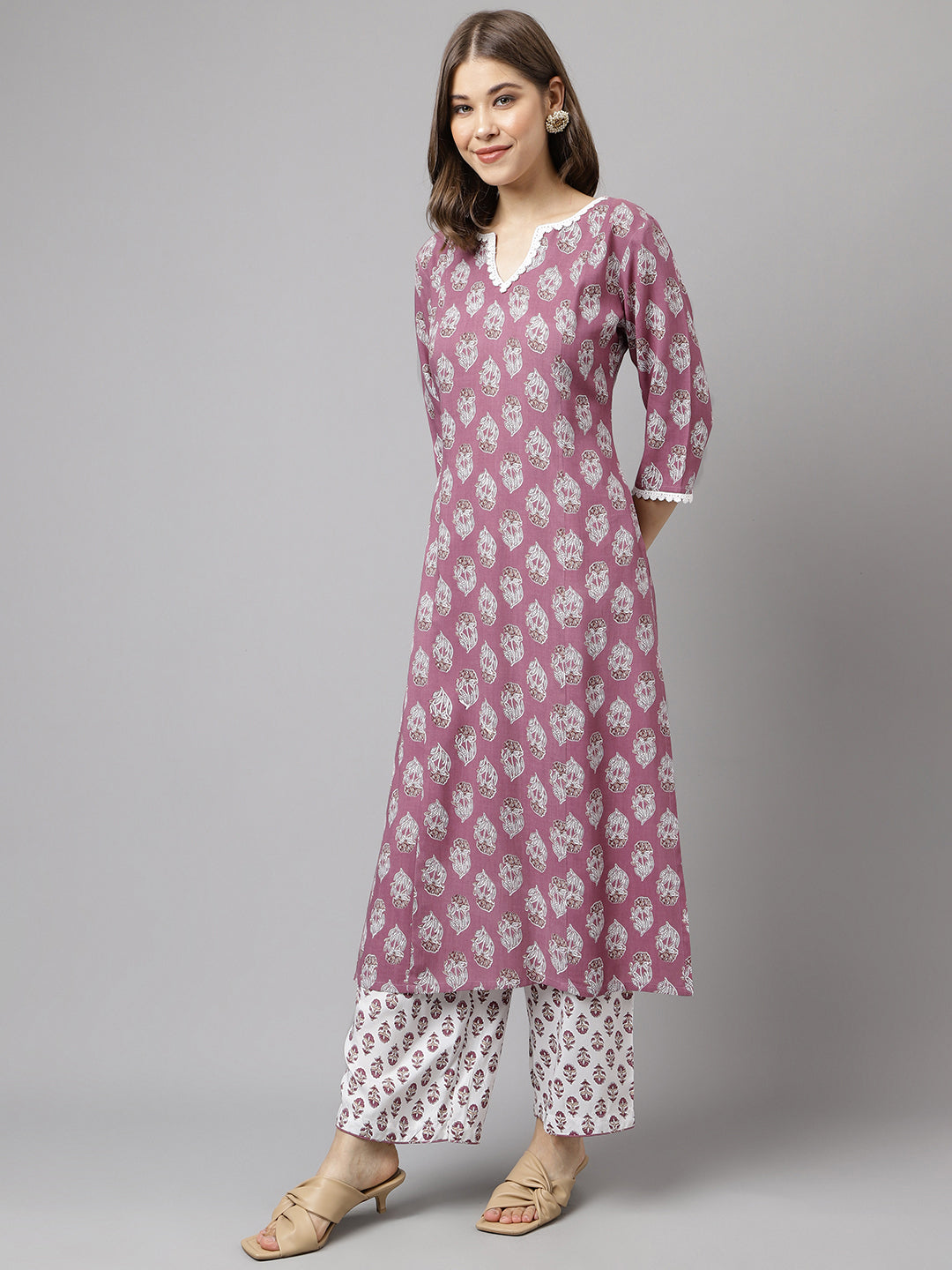 Women's Light Purple Cotton A-line Kurta with Pant