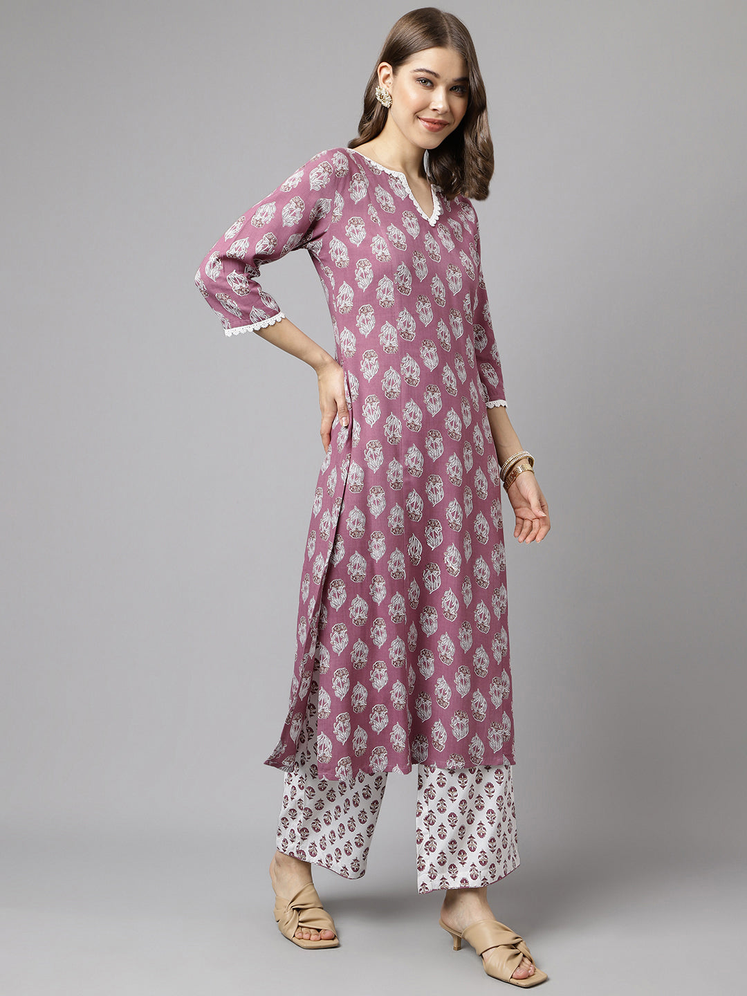 Women's Light Purple Cotton A-line Kurta with Pant