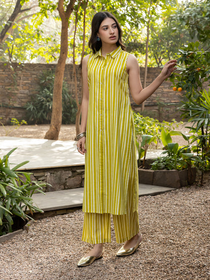 Dhiyona FL Women's yellow Cotton Straight-cut Kurta Set