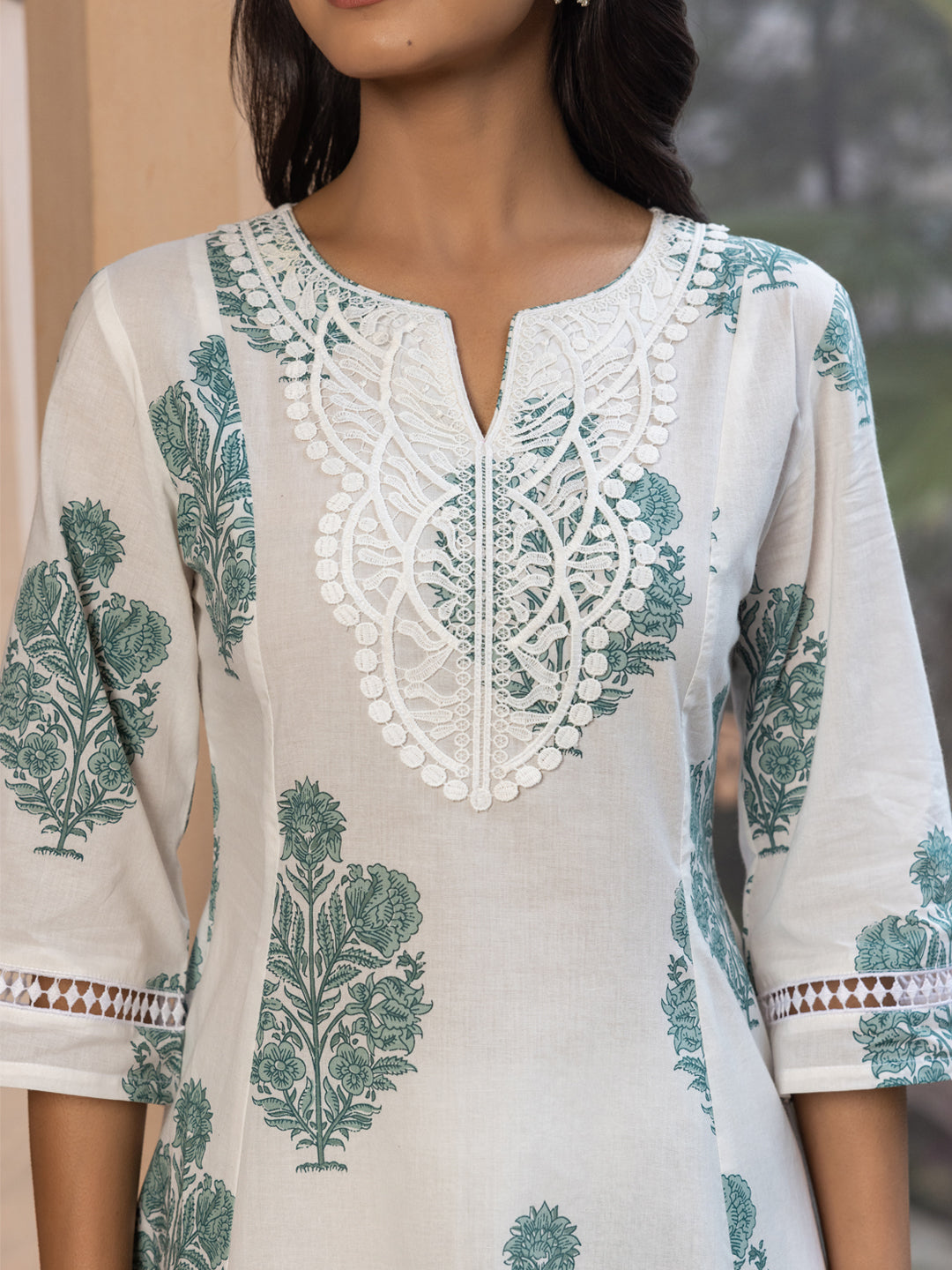 Dhiyona FL Women's White Cotton Flared Kurta Set