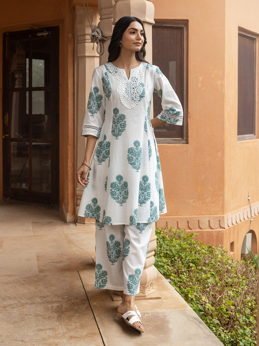 Dhiyona FL Women's White Cotton Flared Kurta Set