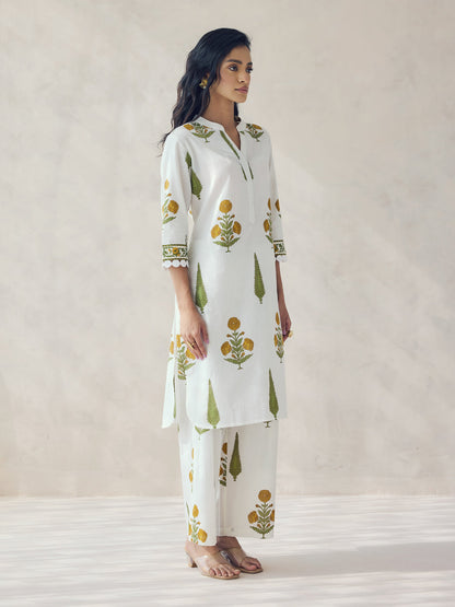 Dhiyona FL Women's Off-White Floral Print Cotton Straight Kurta Set