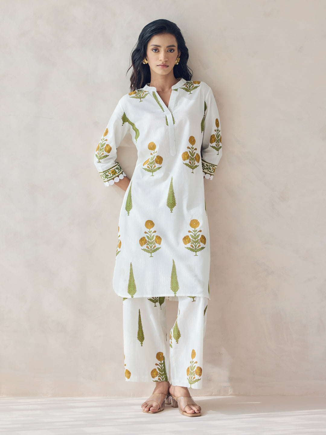 Dhiyona FL Women's Off-White Floral Print Cotton Straight Kurta Set