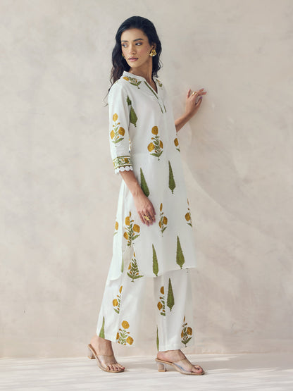 Dhiyona FL Women's Off-White Floral Print Cotton Straight Kurta Set