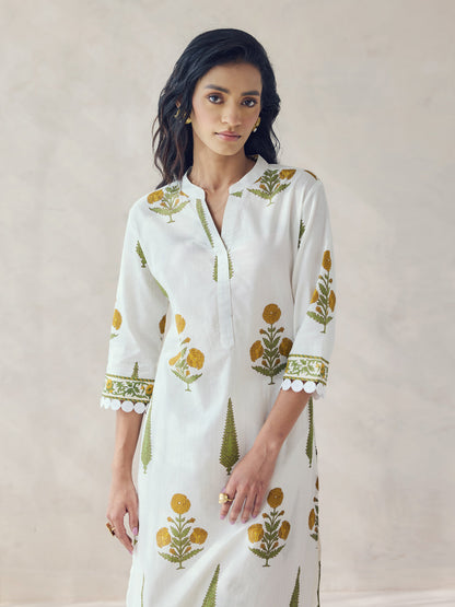 Dhiyona FL Women's Off-White Floral Print Cotton Straight Kurta Set