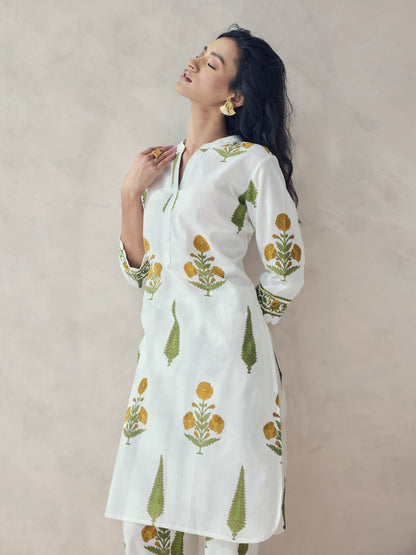 Dhiyona FL Women's Off-White Floral Print Cotton Straight Kurta Set