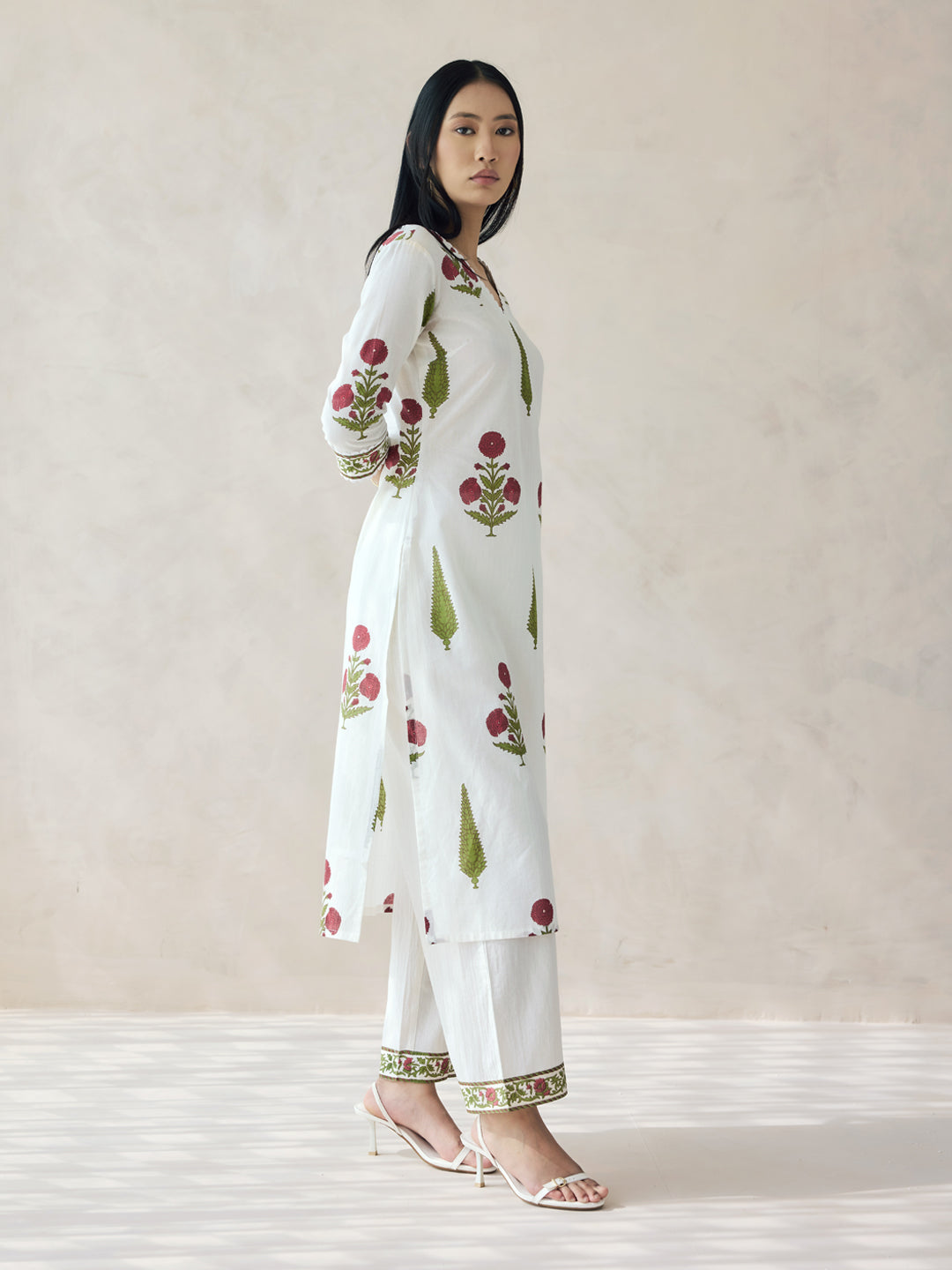 Dhiyona FL Women's Off-White Floral Print Cotton Straight Kurta Set