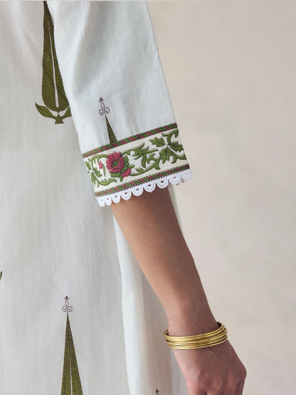 Dhiyona FL Women's Off-White Printed Anarkali Kurta Set with Dupatta