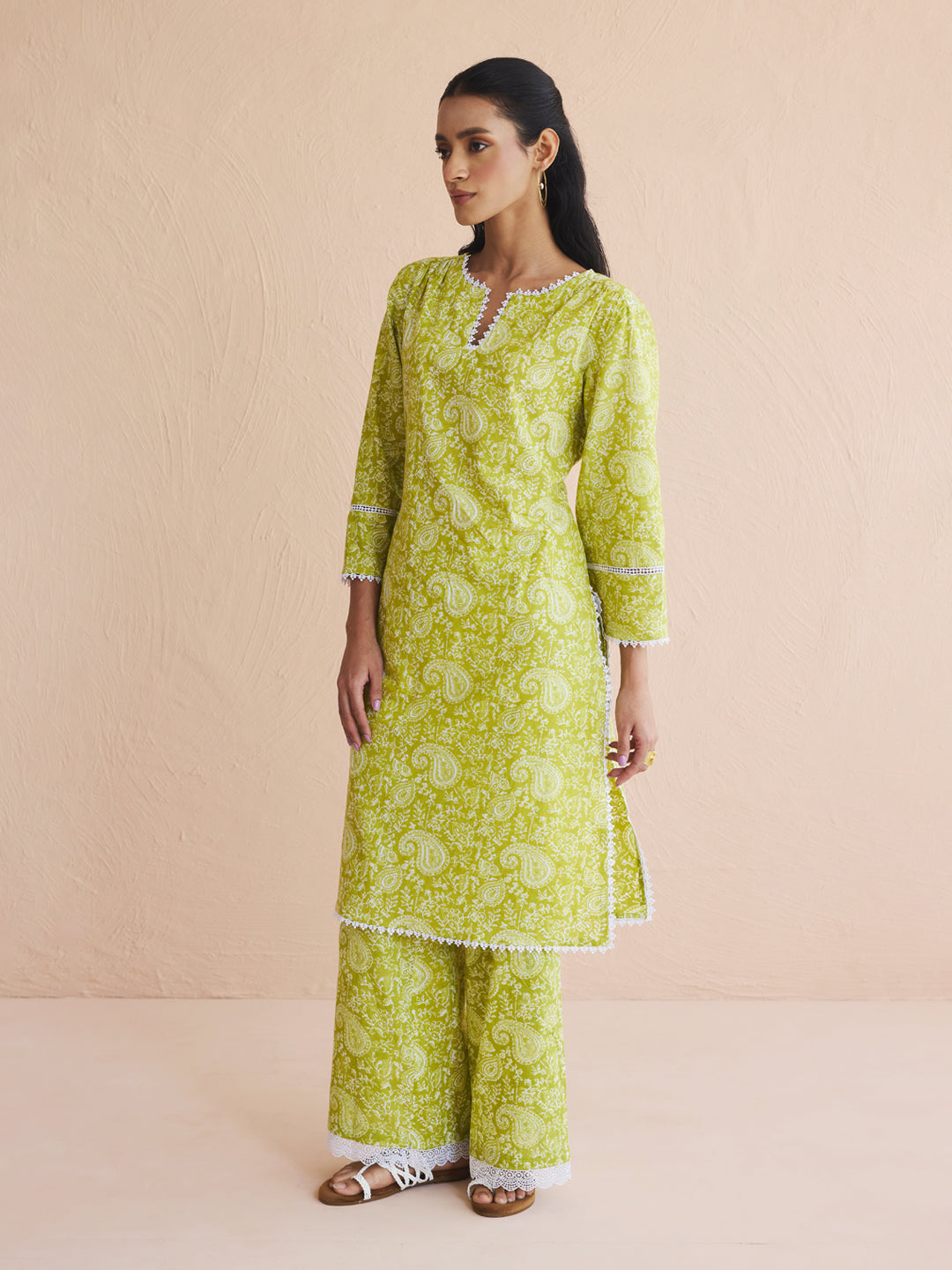 Dhiyona FL Women's Lime Green Paisley Printed Cotton Straight Kurta Set