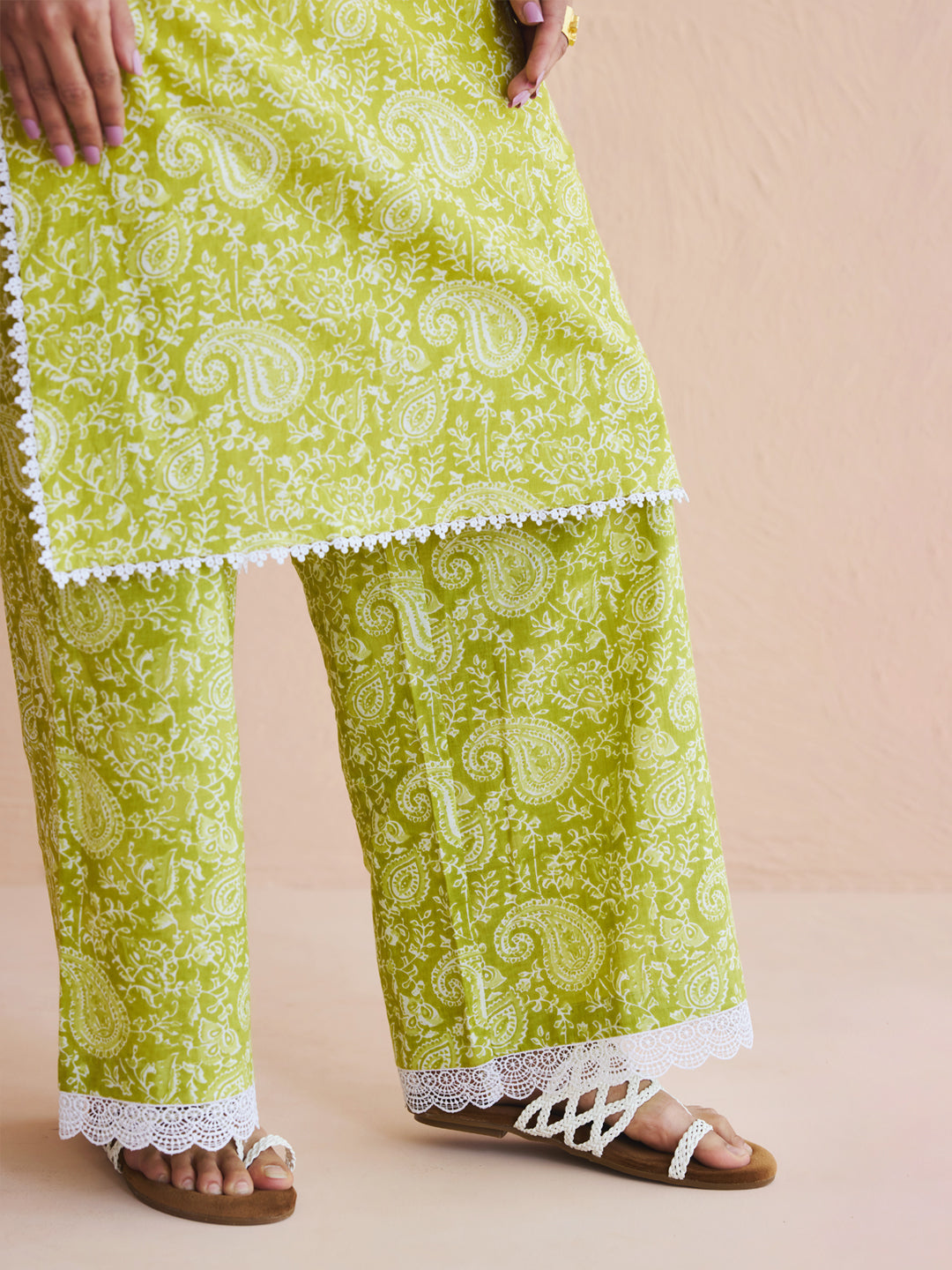 Dhiyona FL Women's Lime Green Paisley Printed Cotton Straight Kurta Set