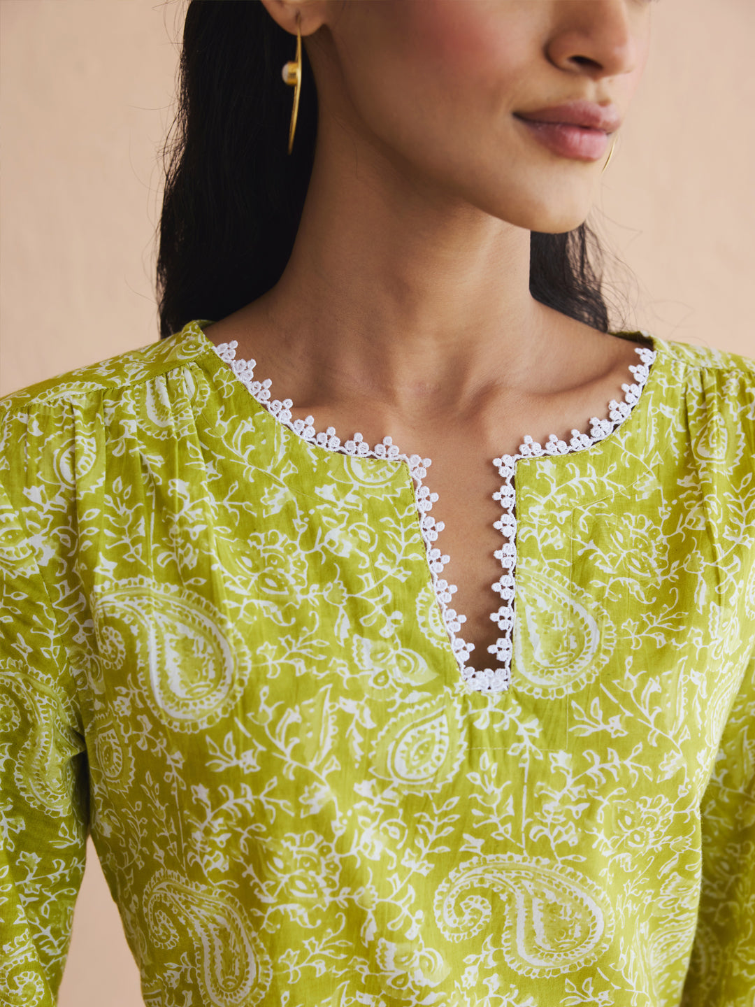 Dhiyona FL Women's Lime Green Paisley Printed Cotton Straight Kurta Set