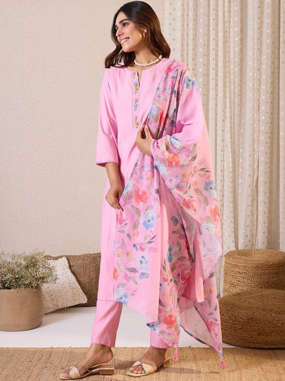 Women Floral Embroidered Kurta with Trousers & Dupatta