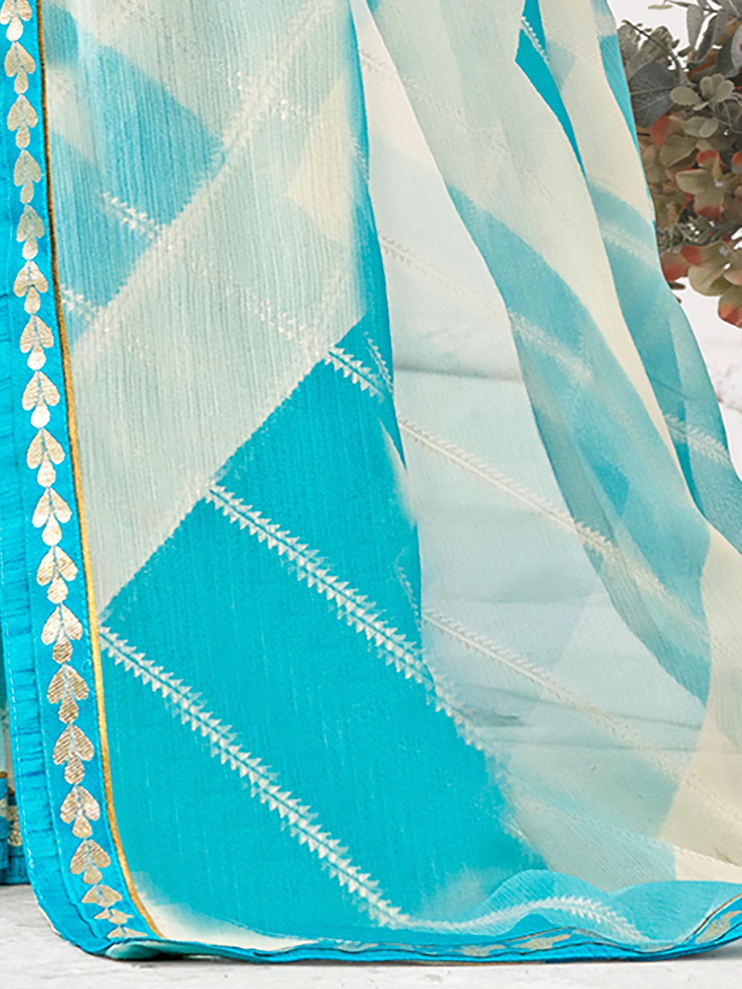 Women's Chiffon Blue Embellished Designer Saree With Blouse Piece
