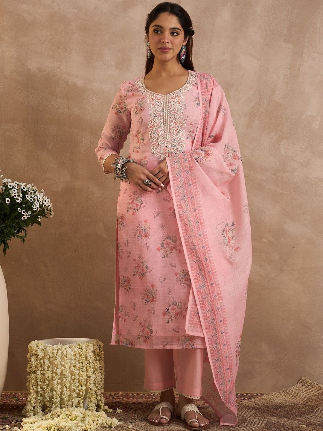 Women Floral Printed Linen Kurta with Trousers & Dupatta