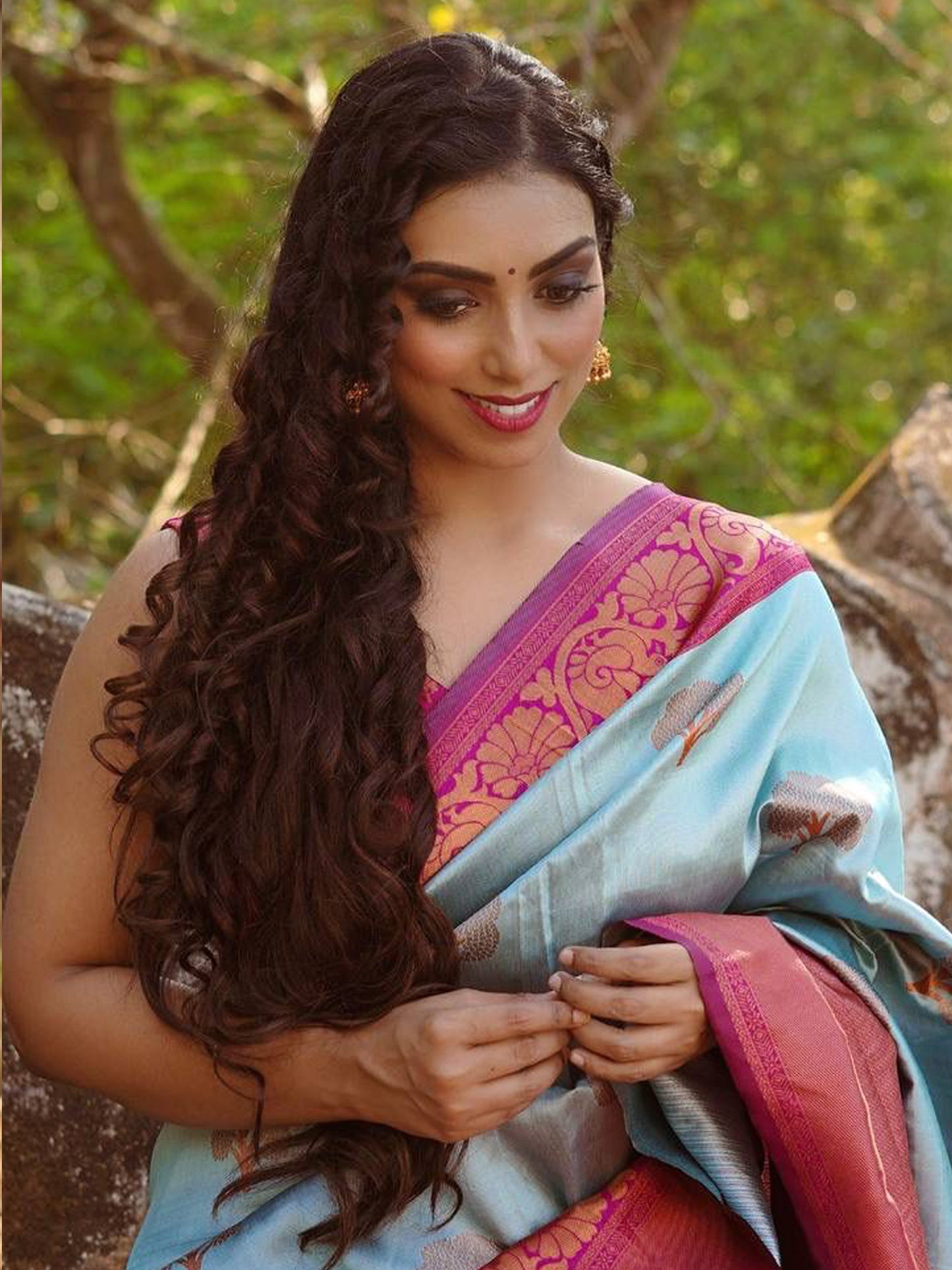 Women's Silk Blend Light Blue Woven Design Designer Saree With Blouse Piece