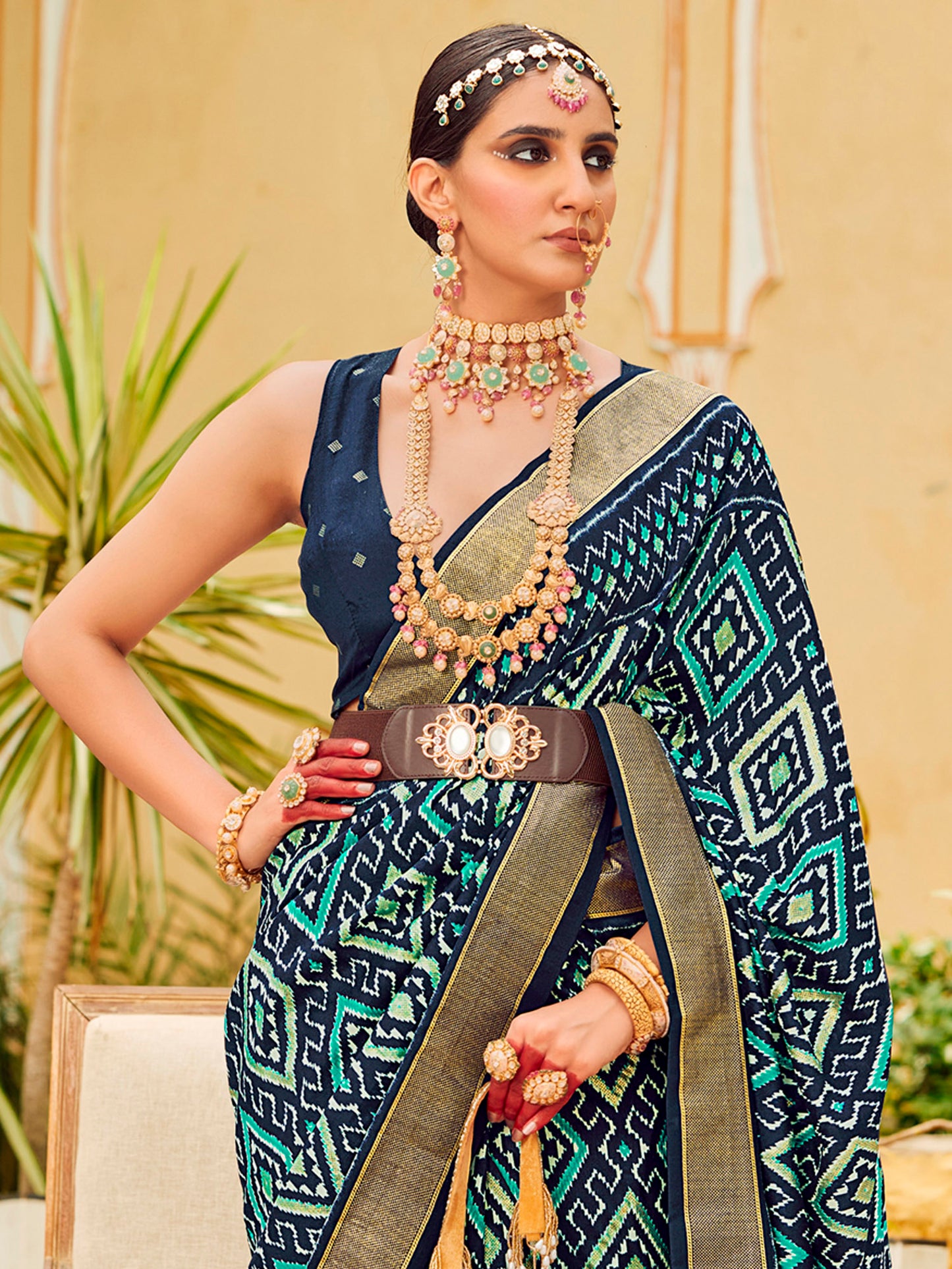 Women's Tussar Silk Navy Blue Printed Designer Saree With Blouse Piece