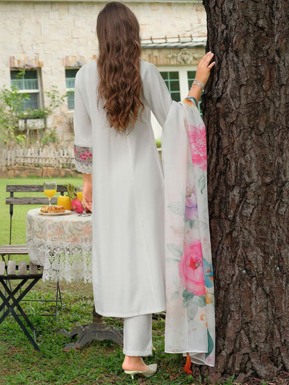 Women Floral Embroidered Regular Thread Work Kurta with Trousers & With Dupatta