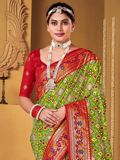 Women's Silk Blend Green Woven Design Designer Saree With Blouse Piece