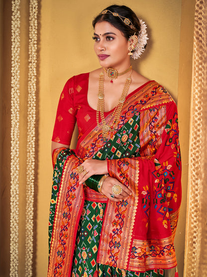 Women's Silk Blend Green Woven Design Designer Saree With Blouse Piece