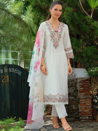 Women Floral Embroidered Regular Thread Work Kurta with Trousers & With Dupatta