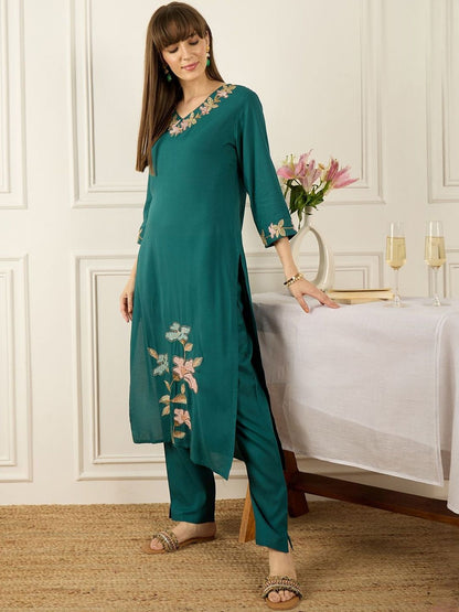 Dhiyona IE Embroidered V-Neck Three-Quarter Sleeves Pure Cotton Tunic And Trousers