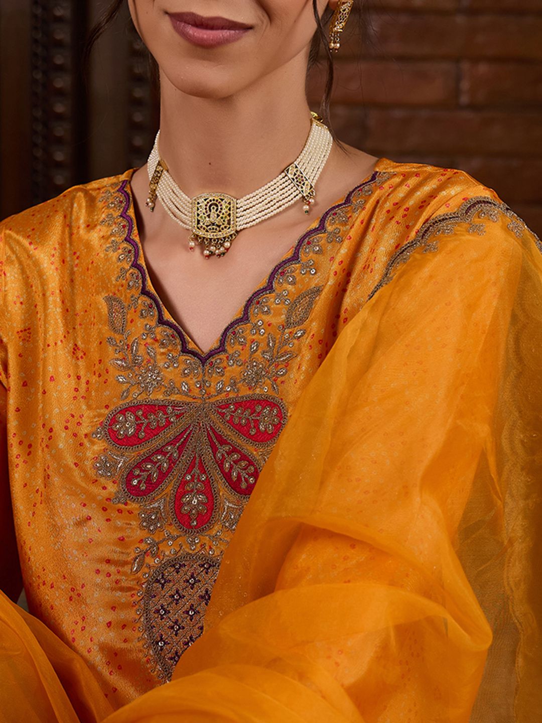 Dhiyona CH Women Ethnic Motifs Printed Regular Thread Work Kurta with Sharara & With Dupatta