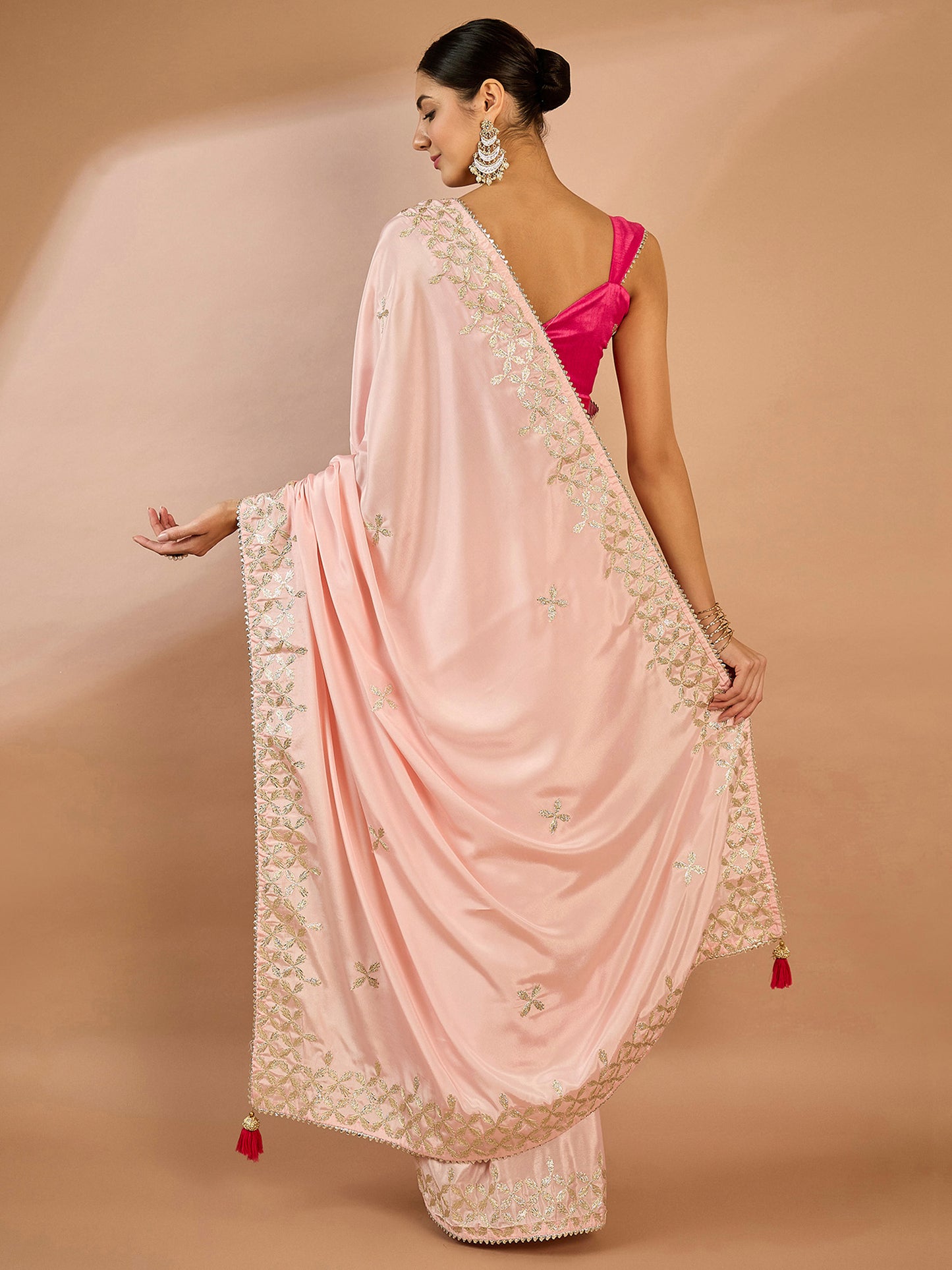 Women's Crepe Pink Embellished Designer Saree With Blouse Piece