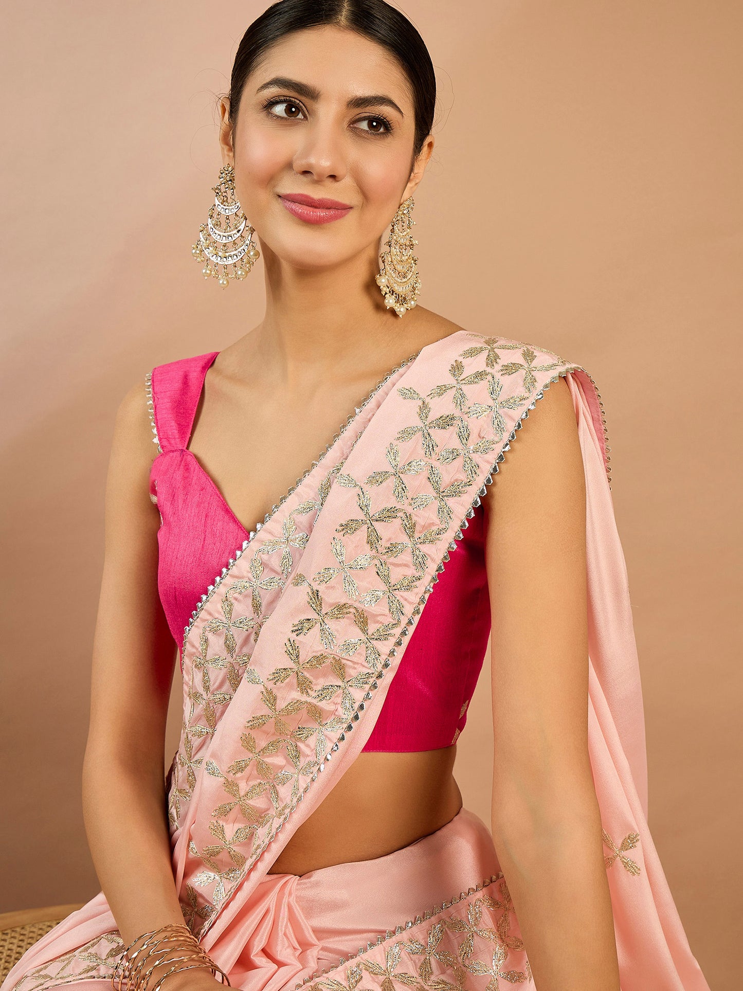 Women's Crepe Pink Embellished Designer Saree With Blouse Piece
