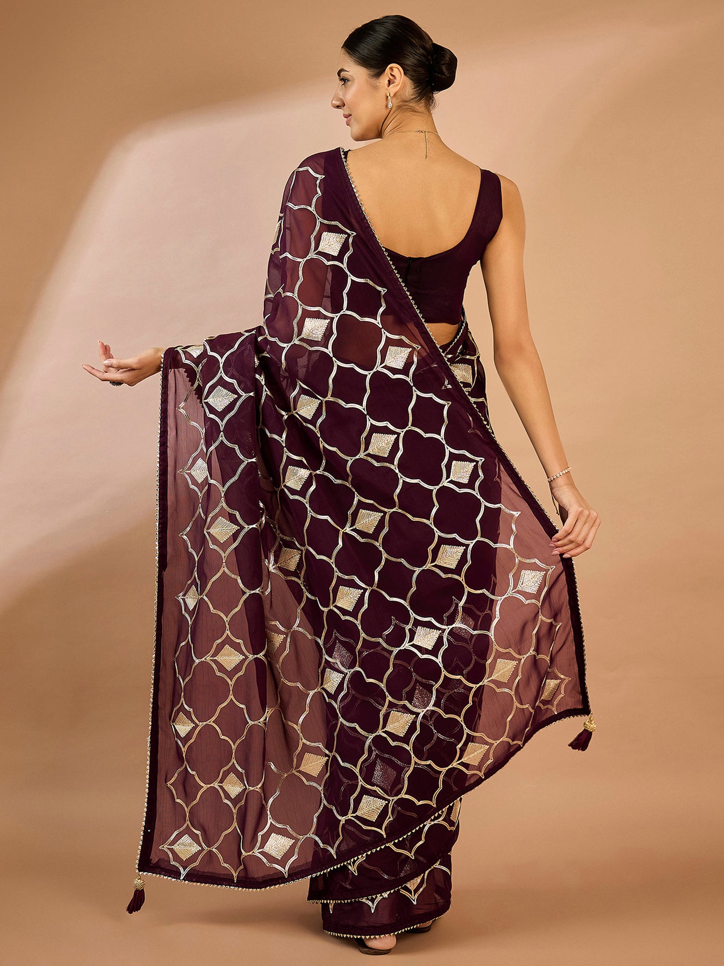 Women's Georgette Purple Embellished Designer Saree With Blouse Piece