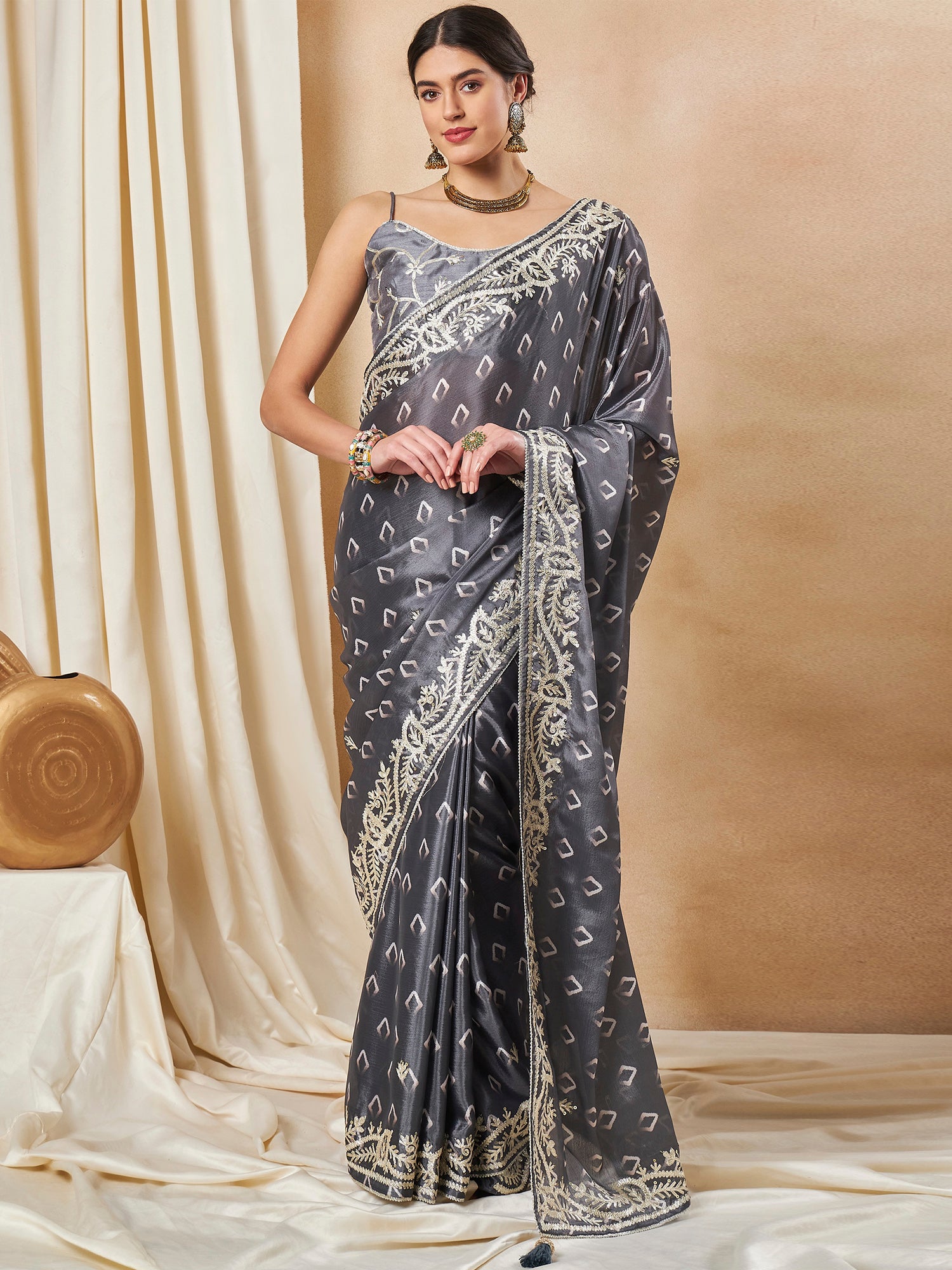 Women's Chiffon Grey Embellished Designer Saree With Blouse Piece