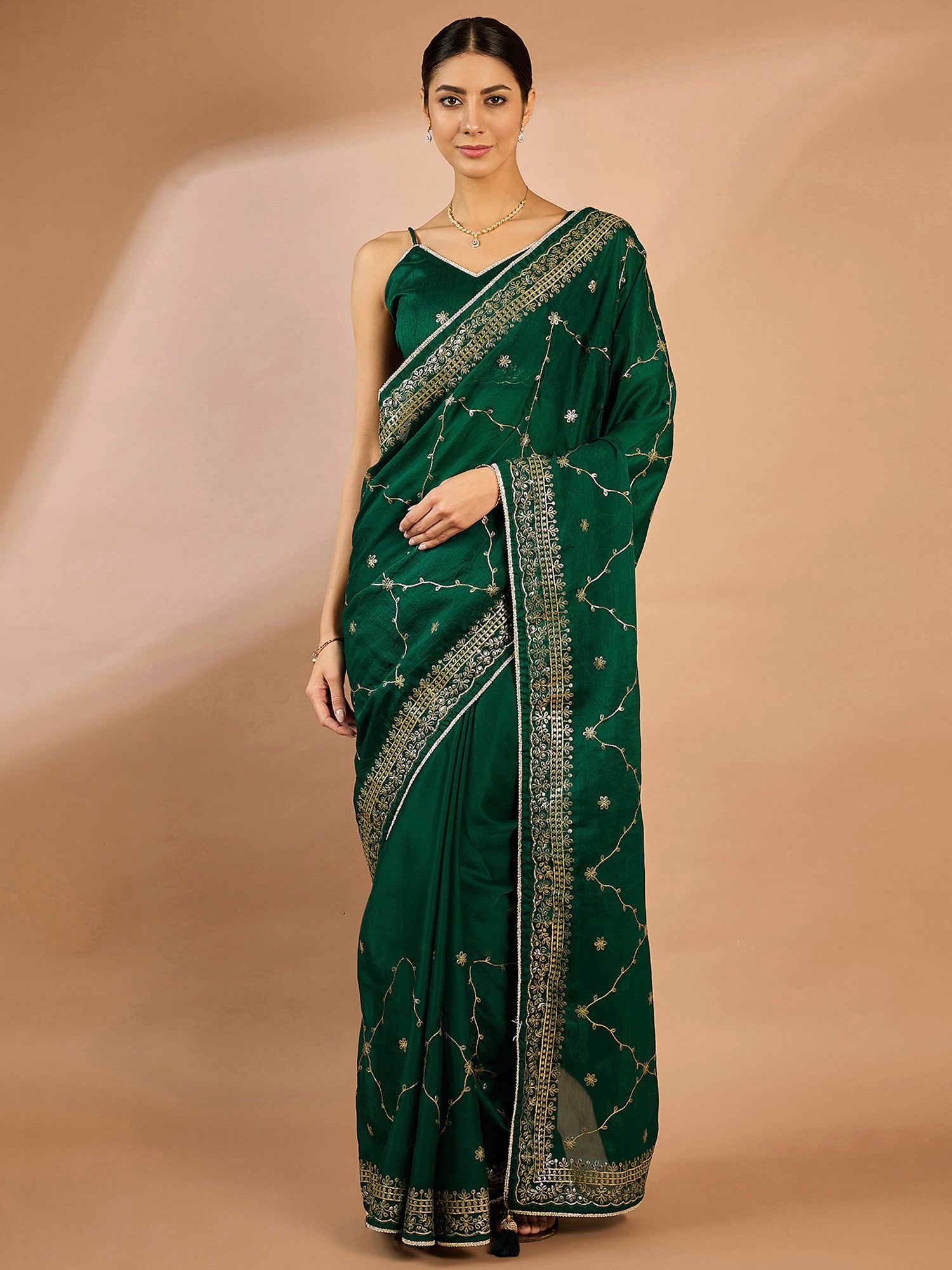 Women's Organza Green Embellished Designer Saree With Blouse Piece