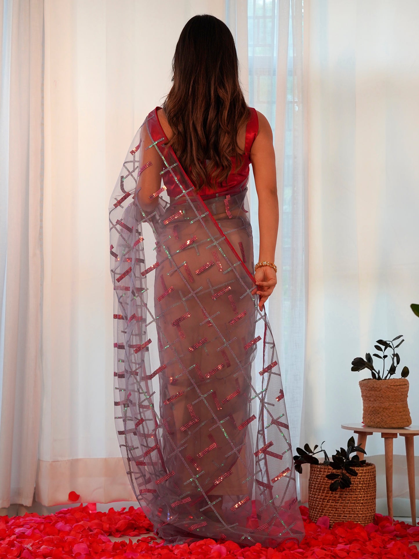 Women's Net Red Embellished Designer Saree With Blouse Piece