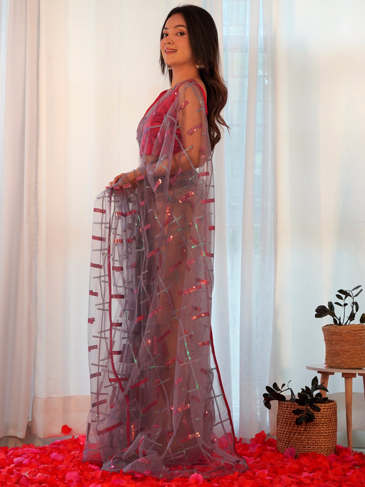 Women's Net Red Embellished Designer Saree With Blouse Piece