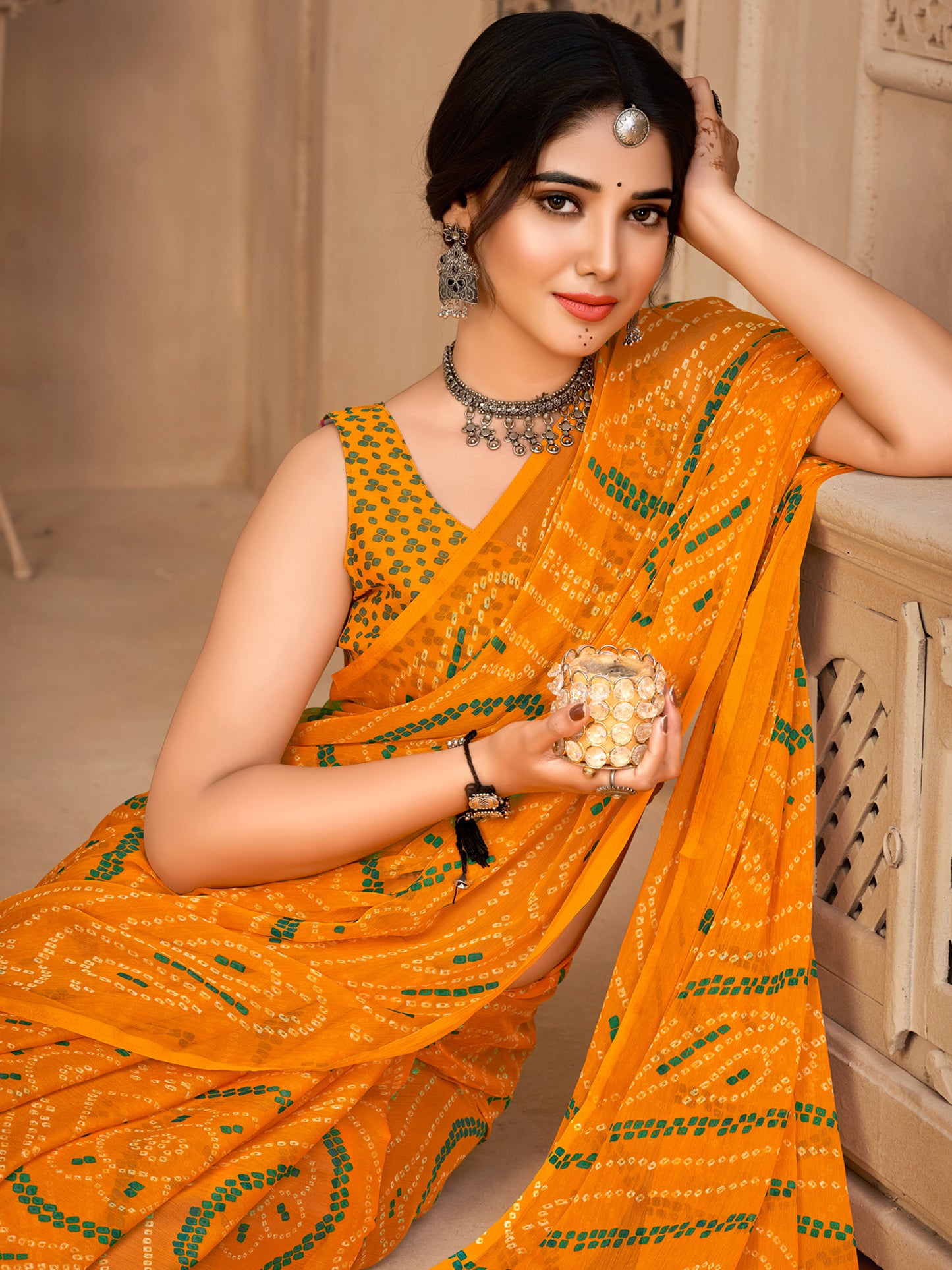 Women's Chiffon Yellow Printed Designer Saree With Blouse Piece