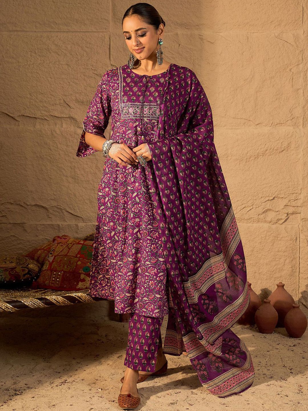 Women Floral Printed Regular Pure Cotton Straight Kurta with Trousers & Dupatta